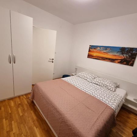 Ferienwohnung Maki Pula Exterior foto